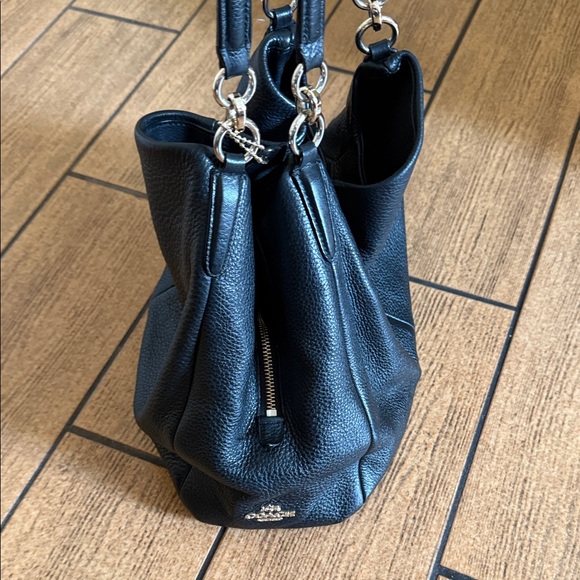 Coach Madison Phoebe Shoulder Bag in black pebbled leather with gold-tone - Picture 3 of 14